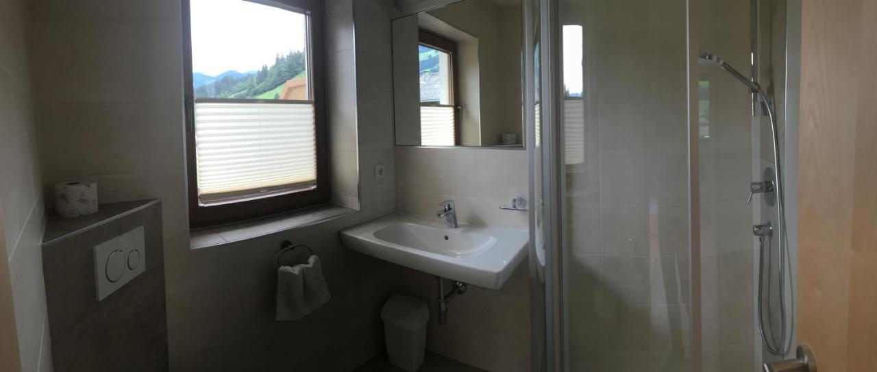 Appartement Landhaus Theresia à Fügen Extérieur photo