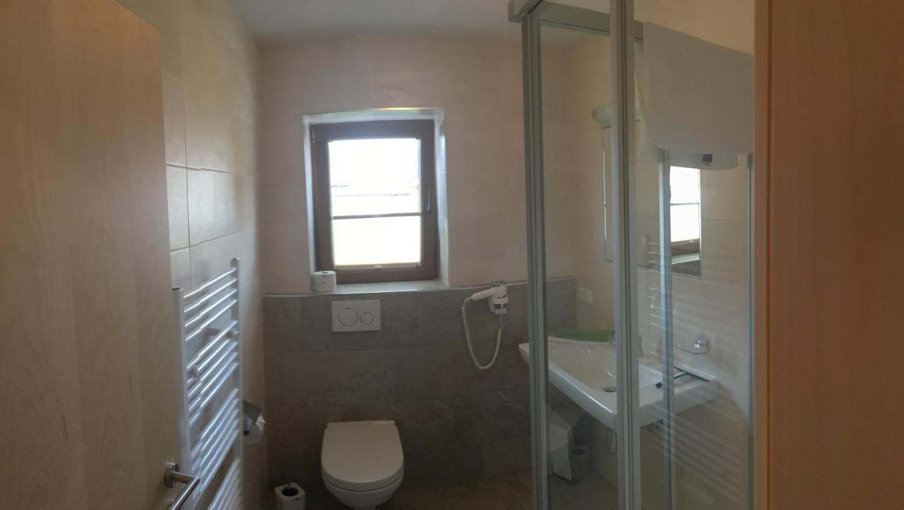 Appartement Landhaus Theresia à Fügen Extérieur photo