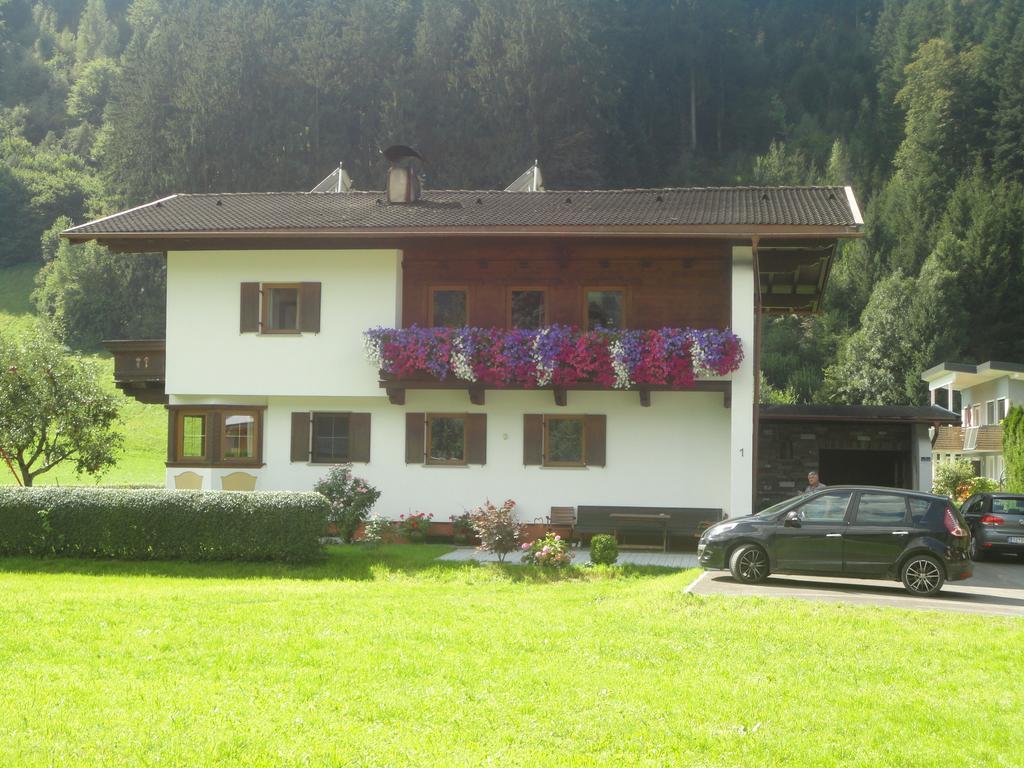 Appartement Landhaus Theresia à Fügen Extérieur photo