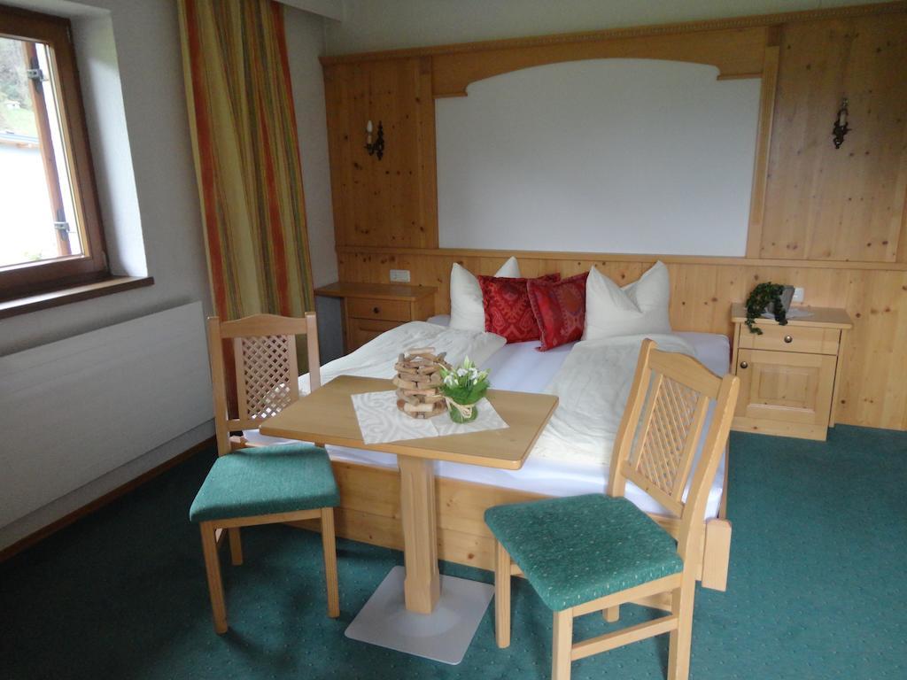 Appartement Landhaus Theresia à Fügen Extérieur photo